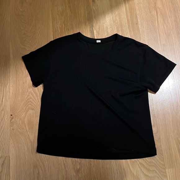 Lululemon mesh shirt - Picture 1 of 3